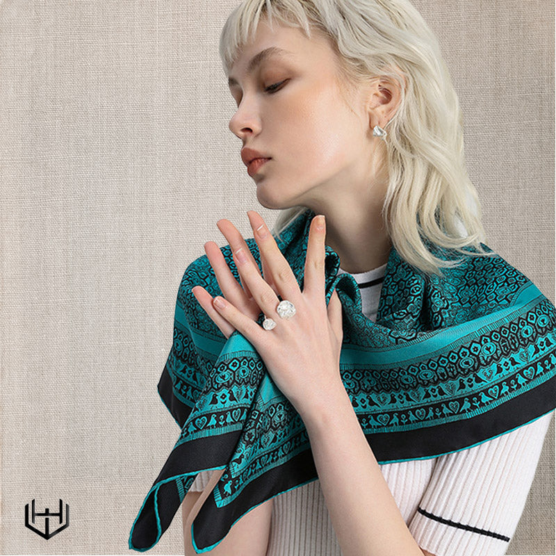 Carré de soie femme Harry Wesson 90 cm x 90 cm