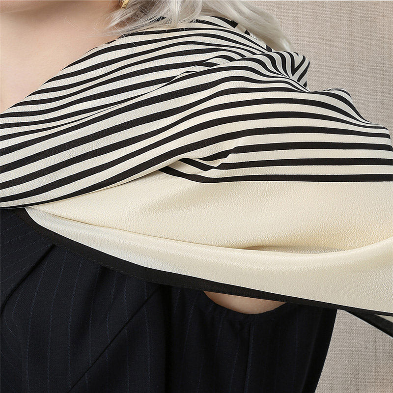 Carré en soie femme Harry Wesson 90 cm x 90 cm